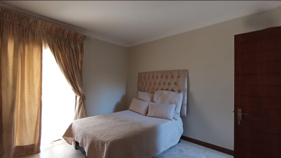 4 Bedroom Property for Sale in Savanna Hills Gauteng
