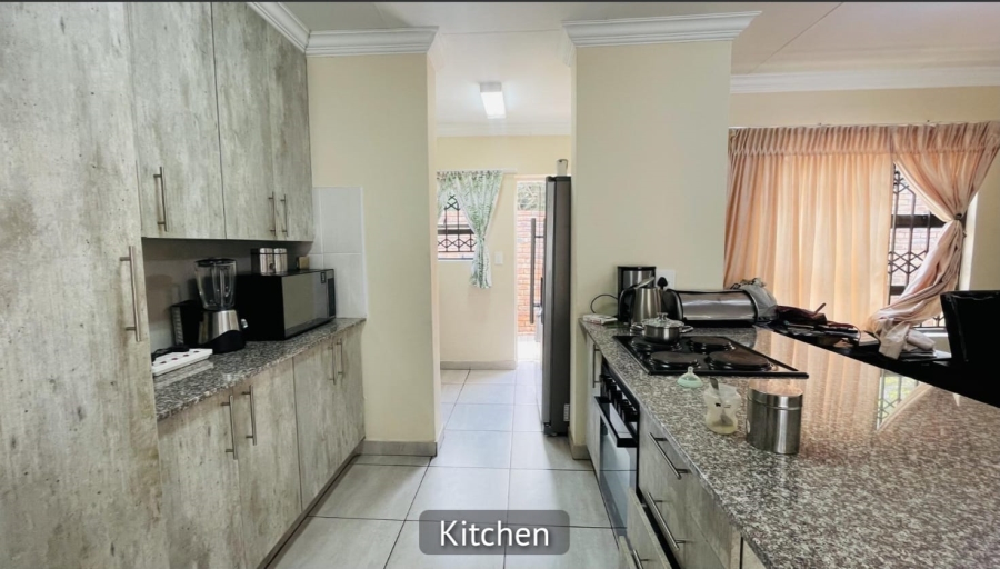 3 Bedroom Property for Sale in Amandasig Gauteng