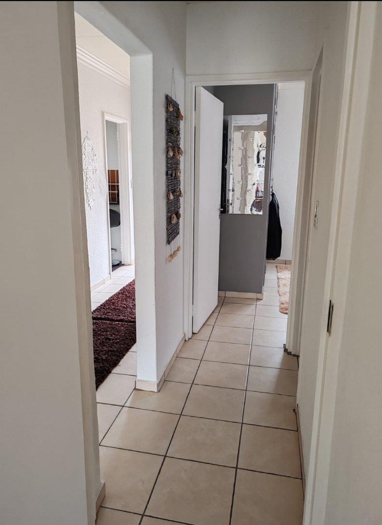 2 Bedroom Property for Sale in Weltevreden Park Gauteng