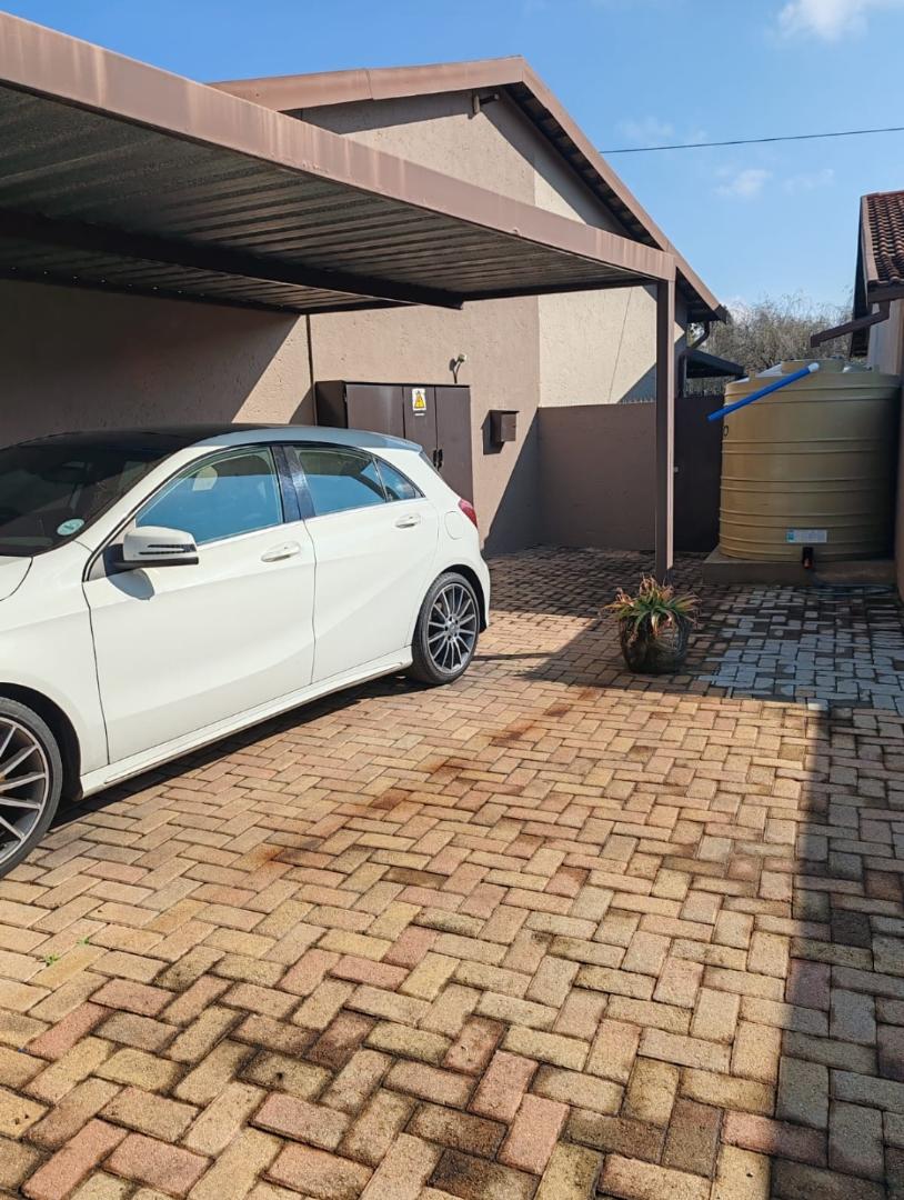 2 Bedroom Property for Sale in Weltevreden Park Gauteng