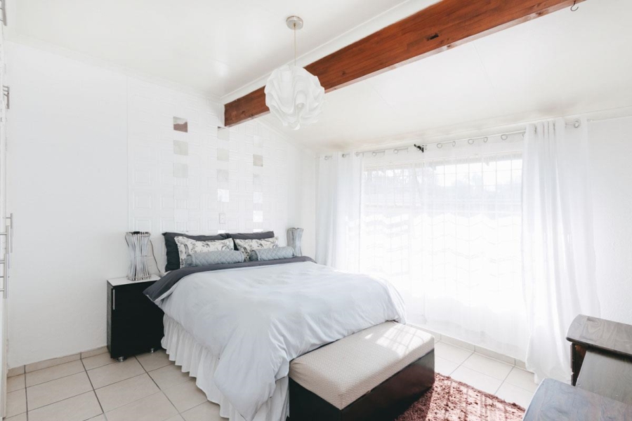 2 Bedroom Property for Sale in Weltevreden Park Gauteng