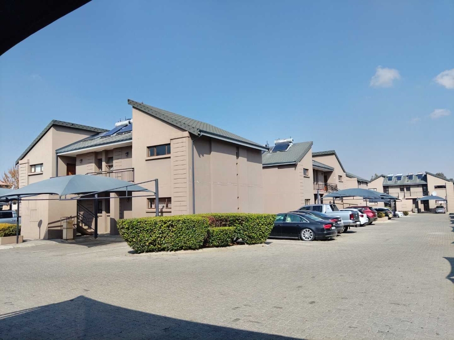 To Let 2 Bedroom Property for Rent in Helderwyk Gauteng