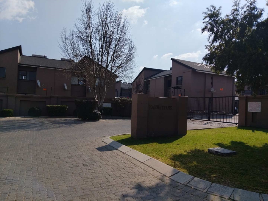 To Let 2 Bedroom Property for Rent in Helderwyk Gauteng