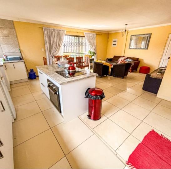 3 Bedroom Property for Sale in Ormonde View Gauteng