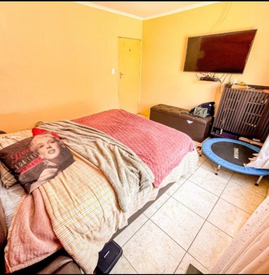 3 Bedroom Property for Sale in Ormonde View Gauteng