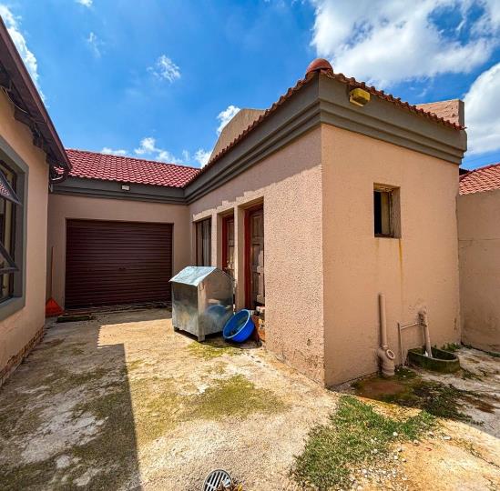 3 Bedroom Property for Sale in Ormonde View Gauteng