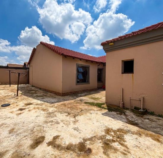 3 Bedroom Property for Sale in Ormonde View Gauteng