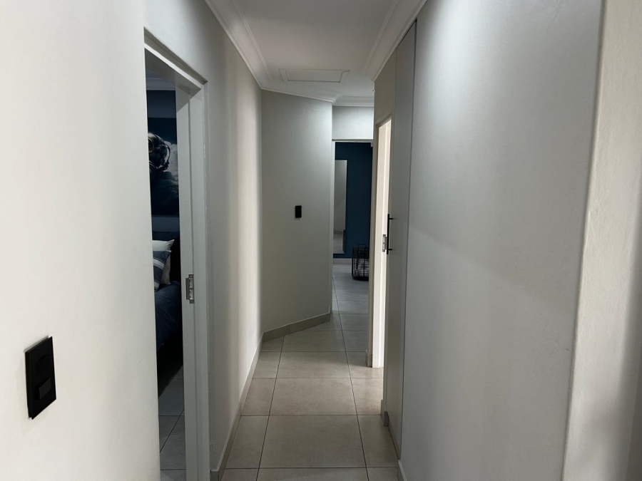 To Let 3 Bedroom Property for Rent in New Redruth Gauteng