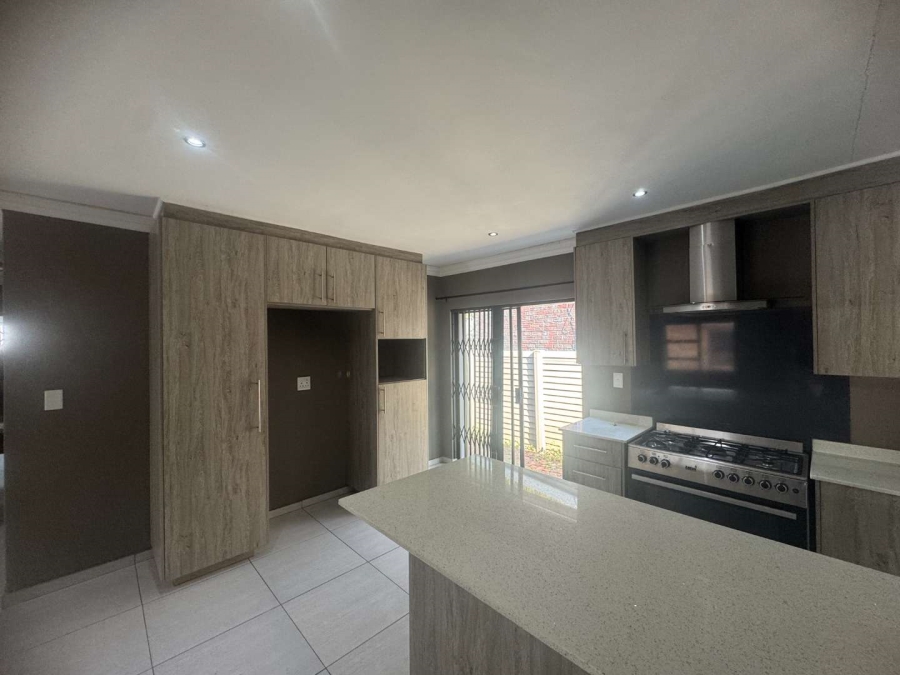 3 Bedroom Property for Sale in Brackenhurst Gauteng