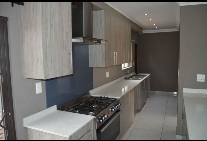 3 Bedroom Property for Sale in Brackenhurst Gauteng