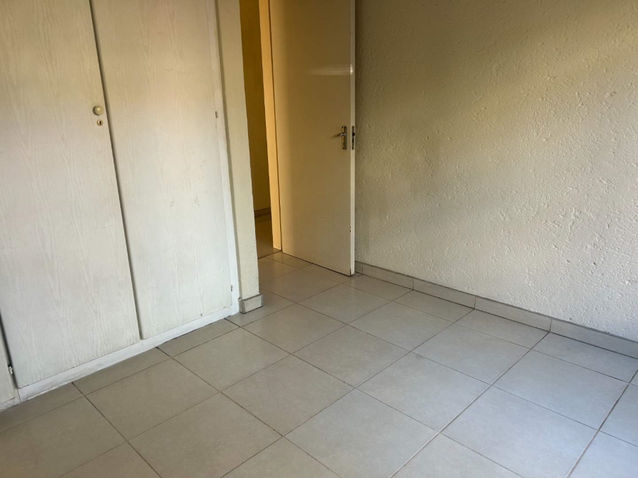 3 Bedroom Property for Sale in Lakefield Gauteng
