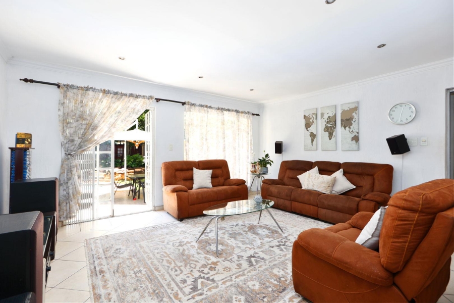4 Bedroom Property for Sale in Buccleuch Gauteng