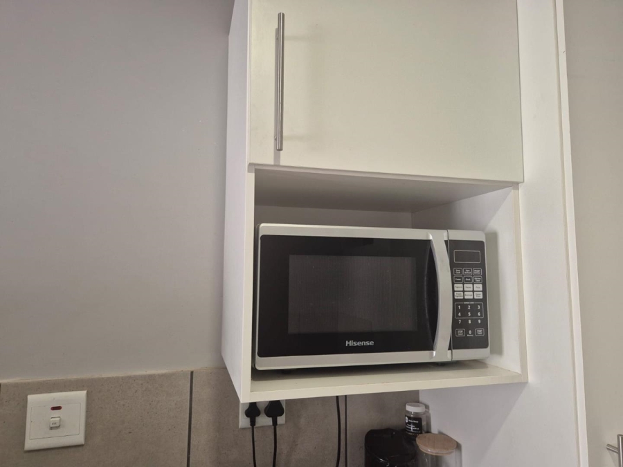 2 Bedroom Property for Sale in Clayville Gauteng