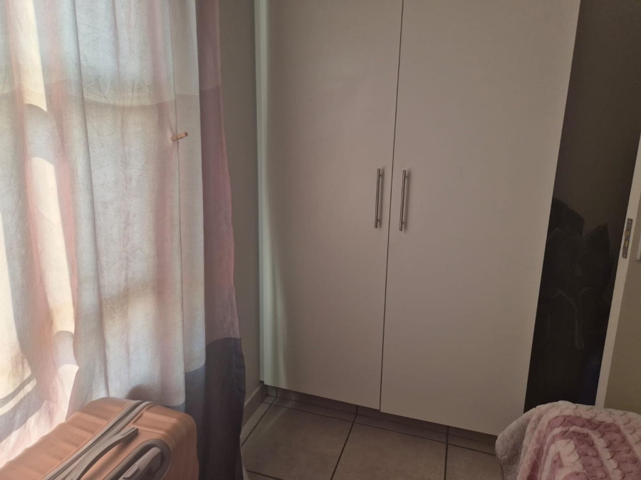 2 Bedroom Property for Sale in Clayville Gauteng