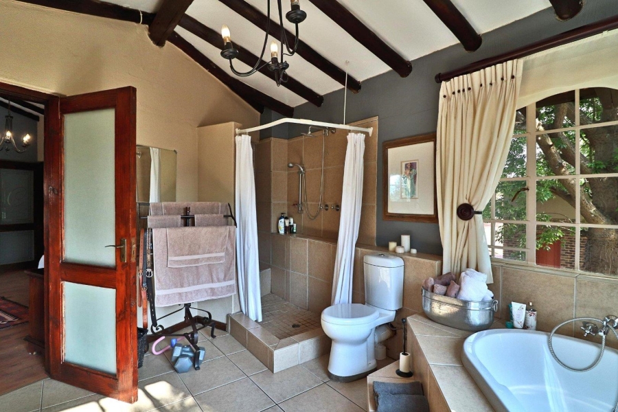 8 Bedroom Property for Sale in Ruimsig Gauteng