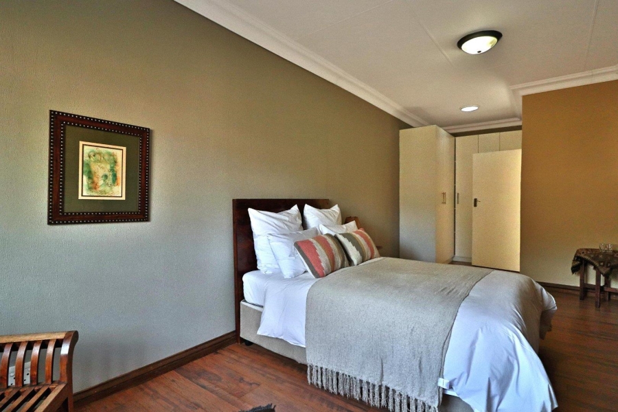 8 Bedroom Property for Sale in Ruimsig Gauteng