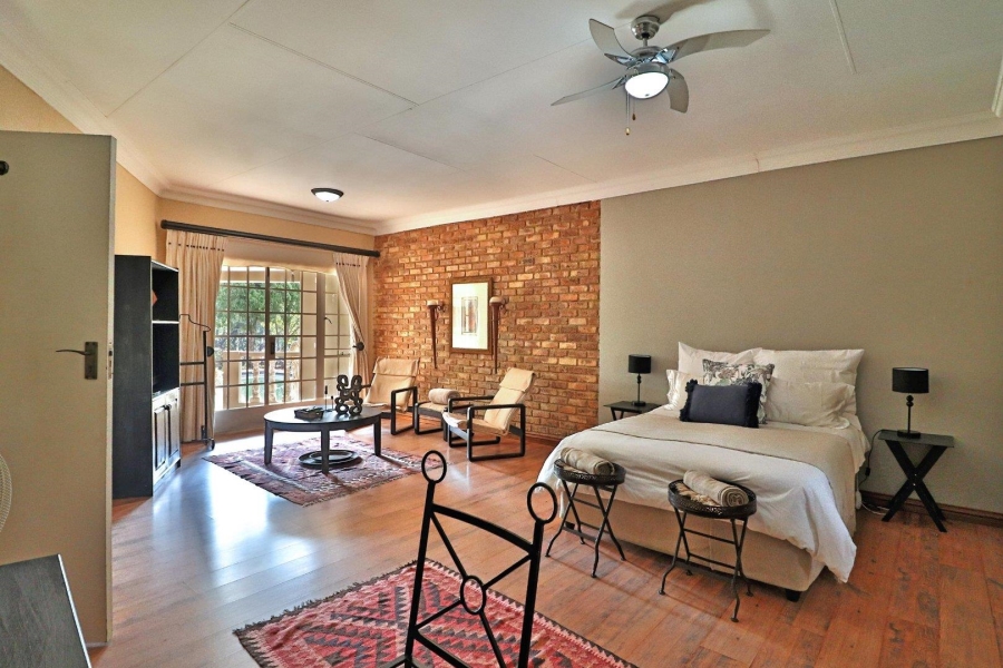 8 Bedroom Property for Sale in Ruimsig Gauteng