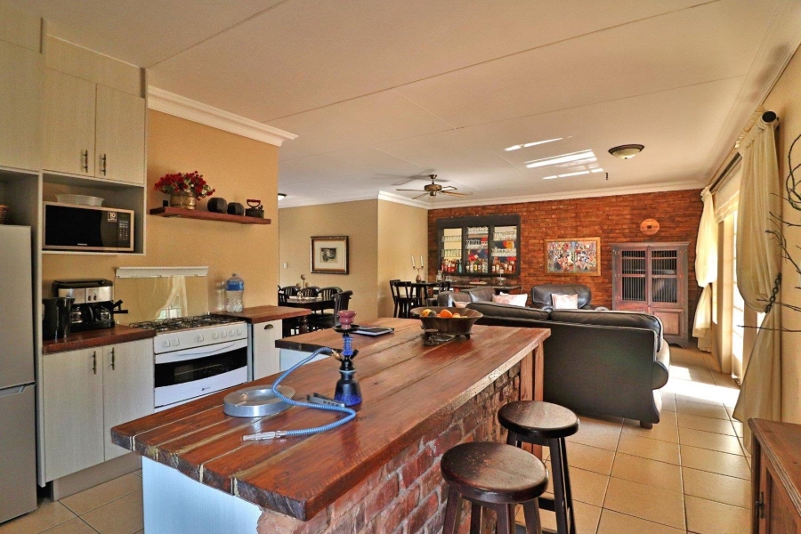 8 Bedroom Property for Sale in Ruimsig Gauteng