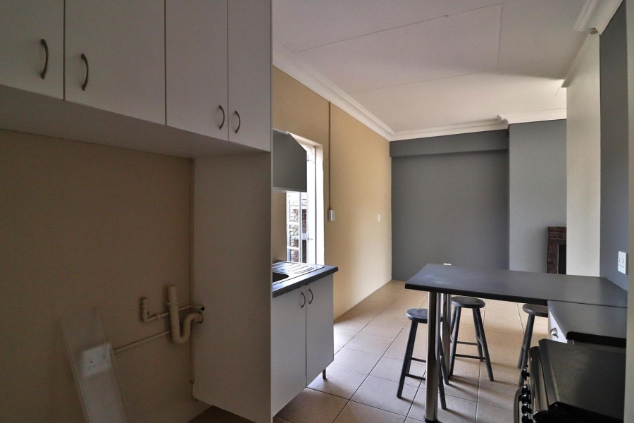 8 Bedroom Property for Sale in Ruimsig Gauteng