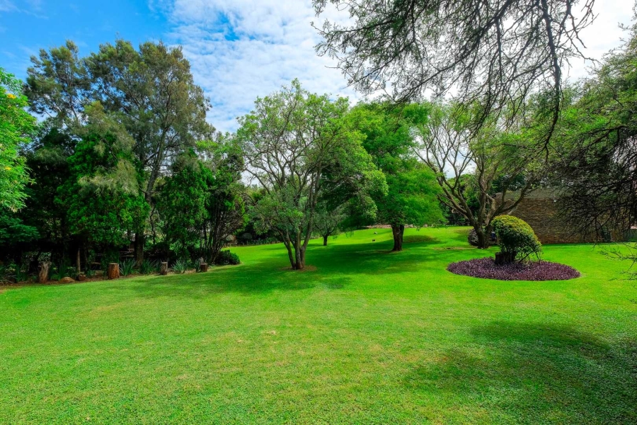 8 Bedroom Property for Sale in Ruimsig Gauteng