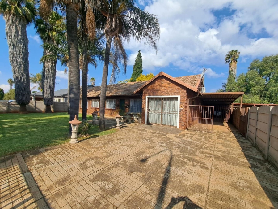 3 Bedroom Property for Sale in Mayberry Park Gauteng