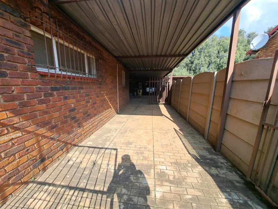 3 Bedroom Property for Sale in Mayberry Park Gauteng