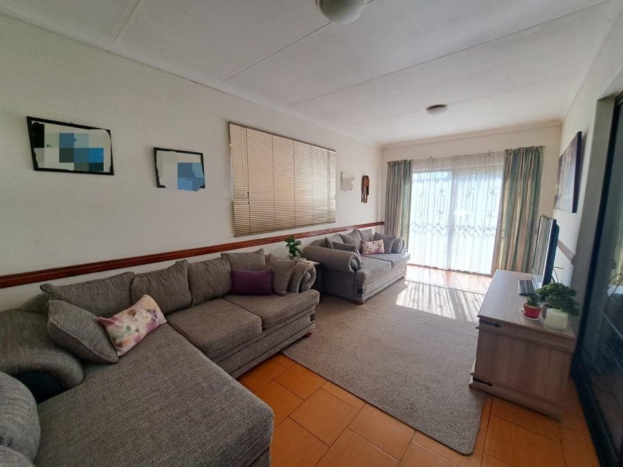 3 Bedroom Property for Sale in Mayberry Park Gauteng