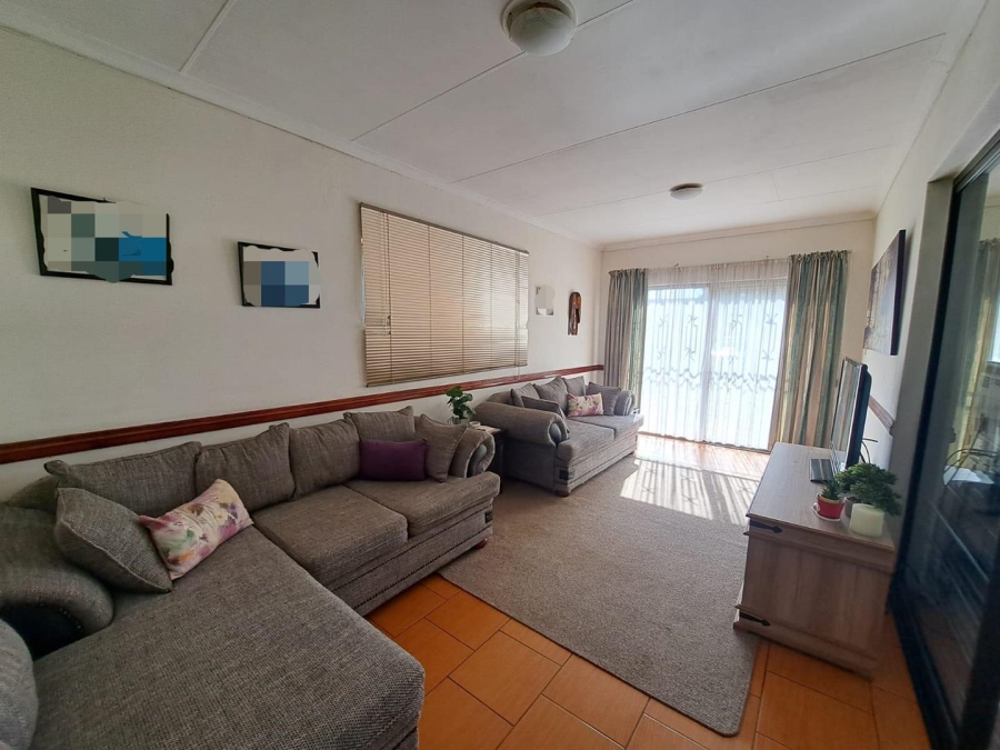 3 Bedroom Property for Sale in Mayberry Park Gauteng