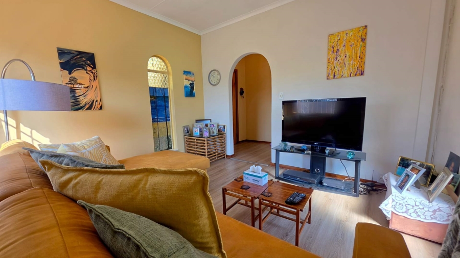 3 Bedroom Property for Sale in Birchleigh Gauteng
