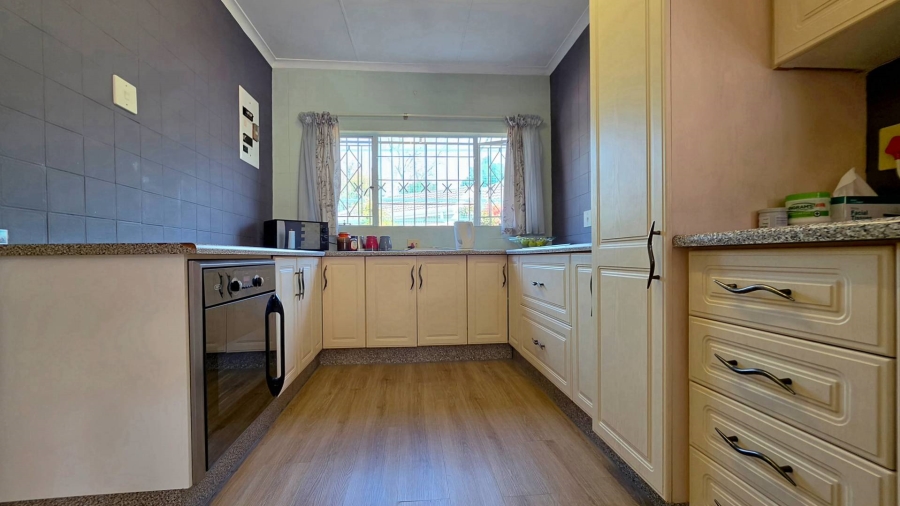 3 Bedroom Property for Sale in Birchleigh Gauteng