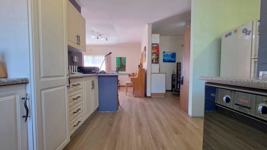 3 Bedroom Property for Sale in Birchleigh Gauteng