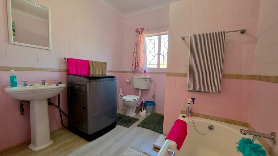 3 Bedroom Property for Sale in Birchleigh Gauteng