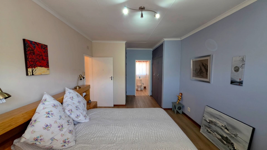 3 Bedroom Property for Sale in Birchleigh Gauteng