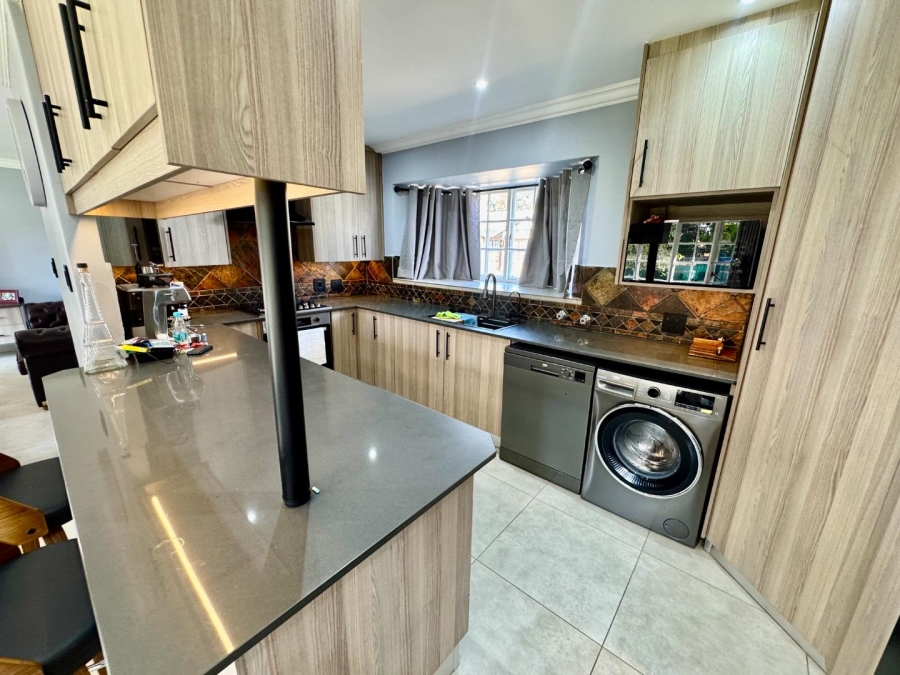 3 Bedroom Property for Sale in Goedeburg Gauteng