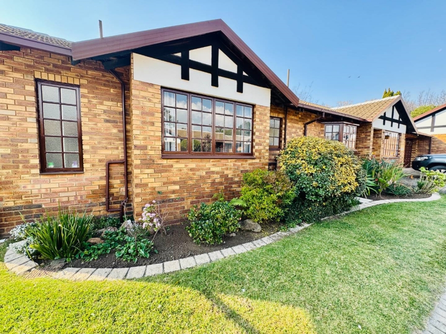 3 Bedroom Property for Sale in Goedeburg Gauteng