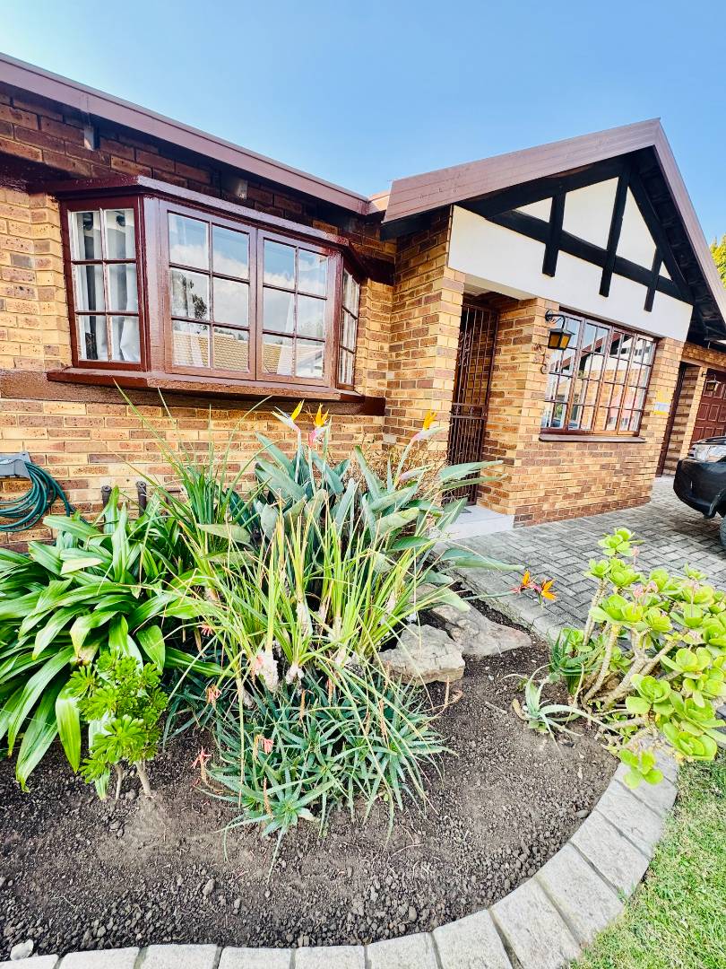 3 Bedroom Property for Sale in Goedeburg Gauteng