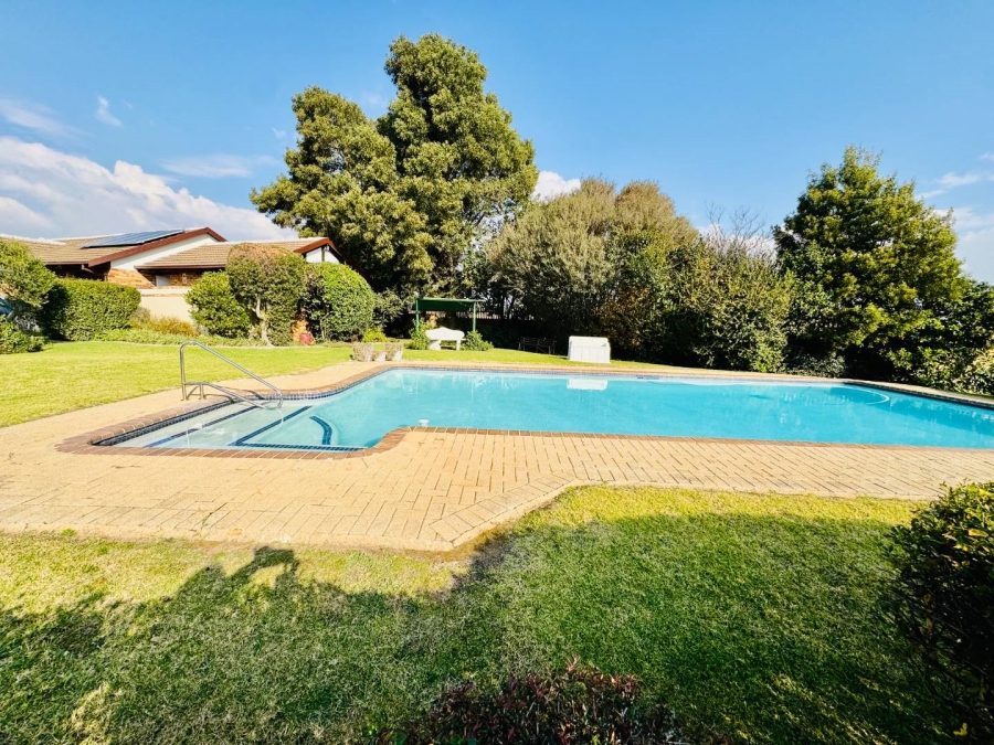 3 Bedroom Property for Sale in Goedeburg Gauteng