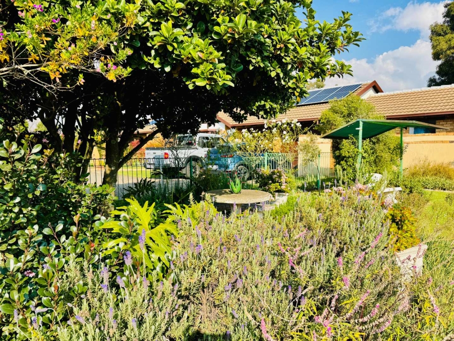 3 Bedroom Property for Sale in Goedeburg Gauteng