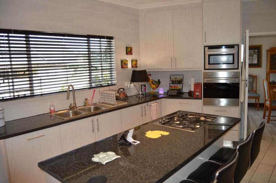 1 Bedroom Property for Sale in Brackendowns Gauteng
