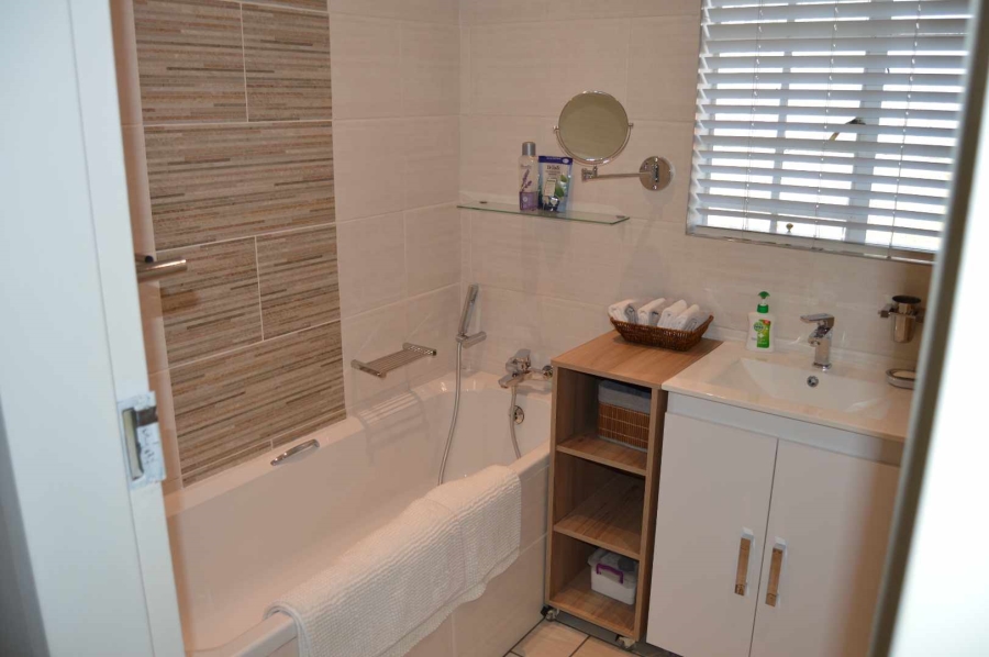 1 Bedroom Property for Sale in Brackendowns Gauteng