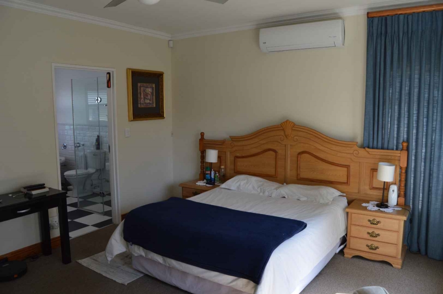 1 Bedroom Property for Sale in Brackendowns Gauteng