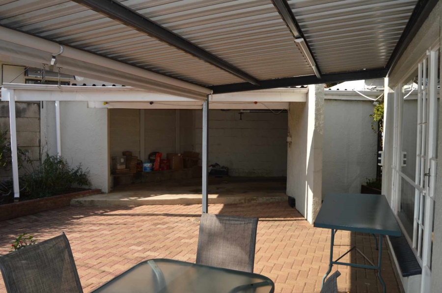 1 Bedroom Property for Sale in Brackendowns Gauteng