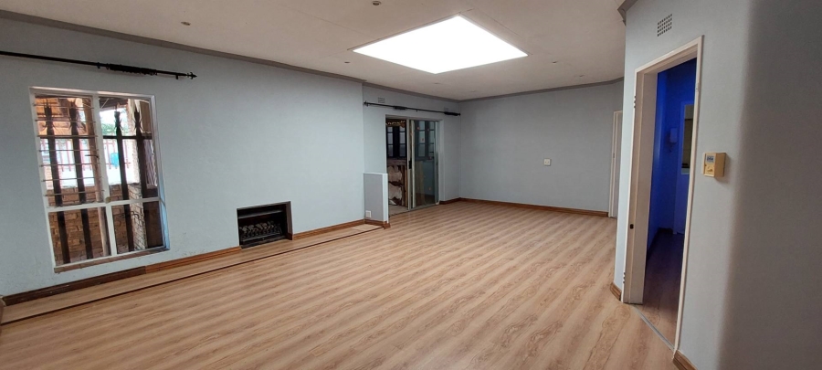 3 Bedroom Property for Sale in Brackendowns Gauteng