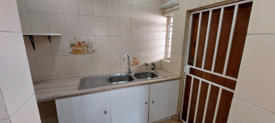 3 Bedroom Property for Sale in Brackendowns Gauteng