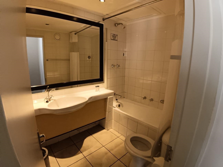 1 Bedroom Property for Sale in Braamfontein Gauteng