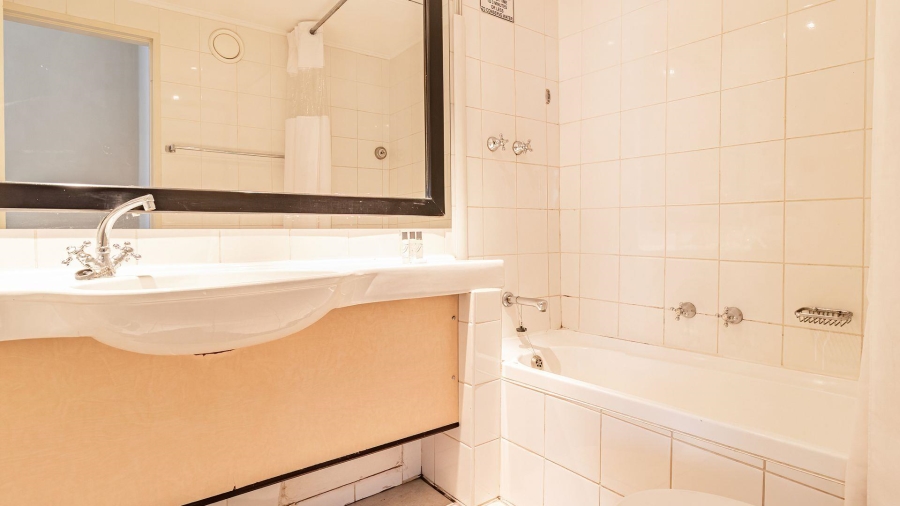 1 Bedroom Property for Sale in Braamfontein Gauteng