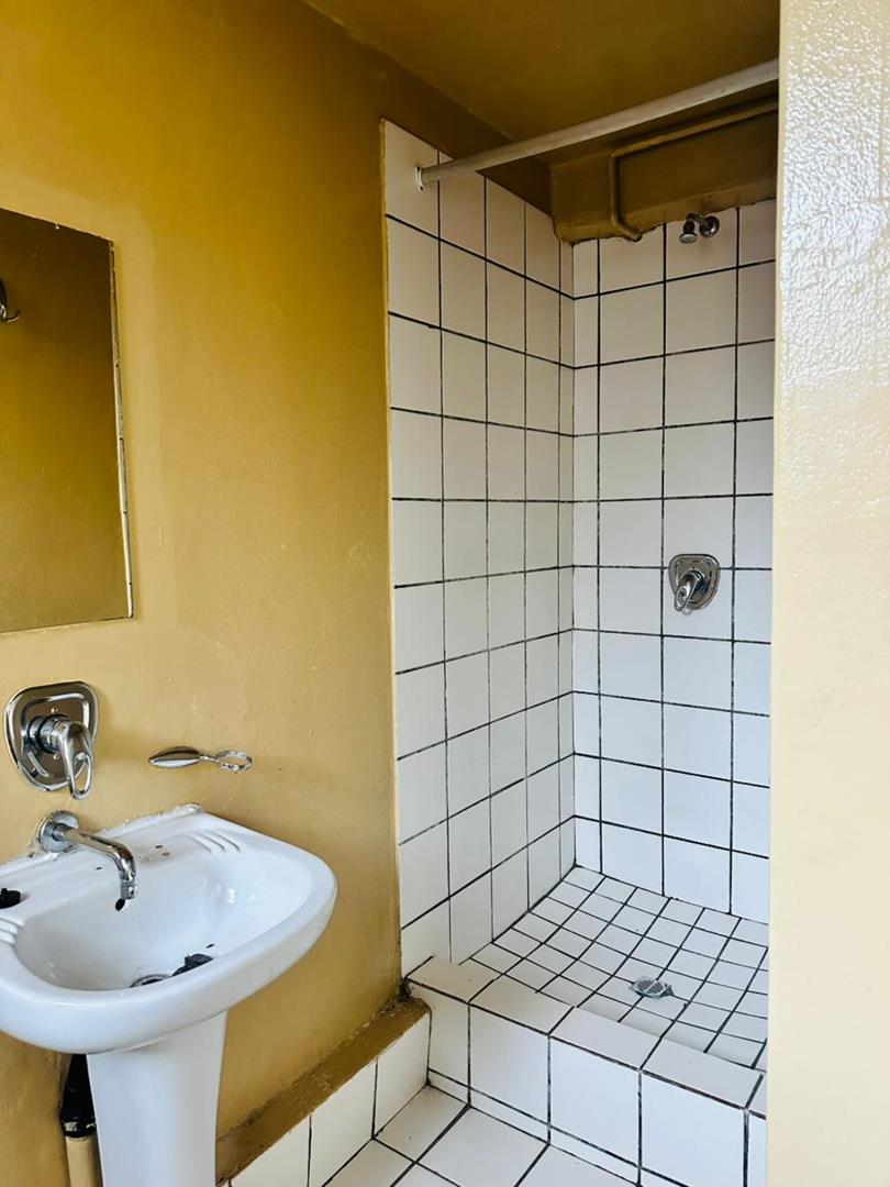 To Let 1 Bedroom Property for Rent in Hillbrow Gauteng