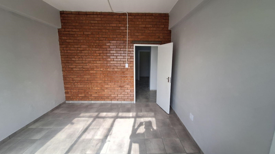 To Let 2 Bedroom Property for Rent in Joubert Park Gauteng