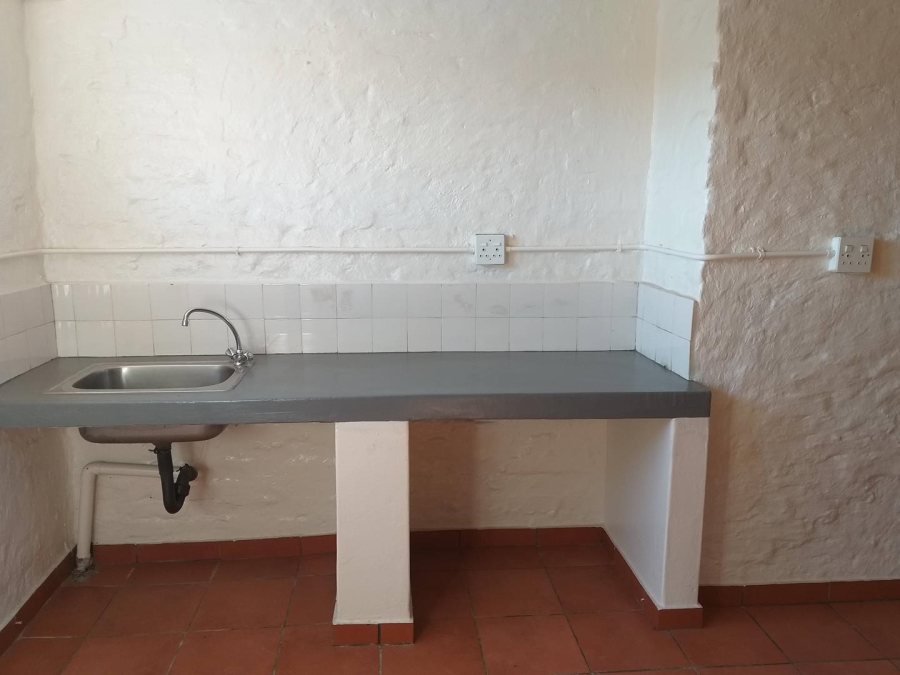 To Let 2 Bedroom Property for Rent in Yeoville Gauteng