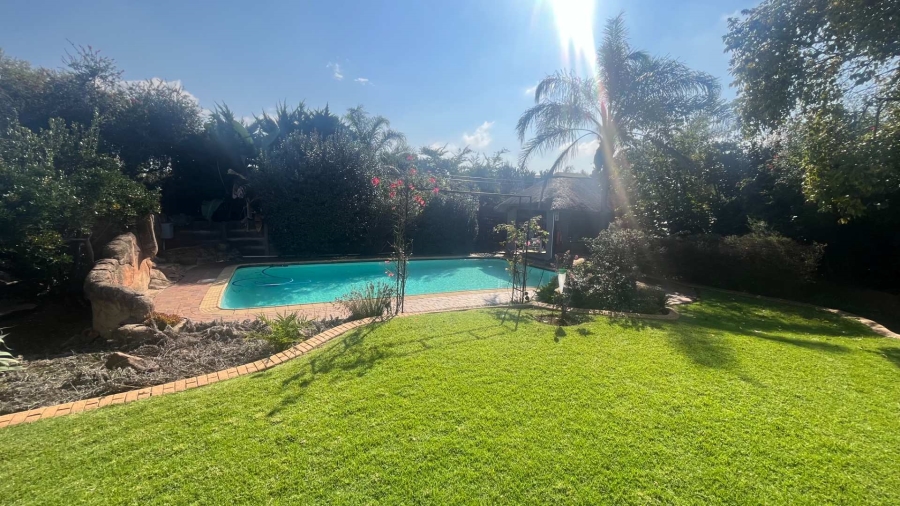 3 Bedroom Property for Sale in Brackendowns Gauteng